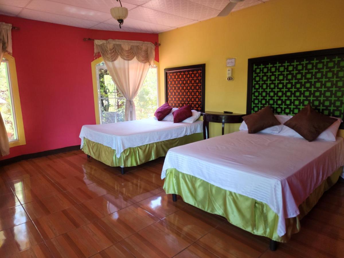 Hotel Y Restaurante Las Margaritas Perquín Kültér fotó