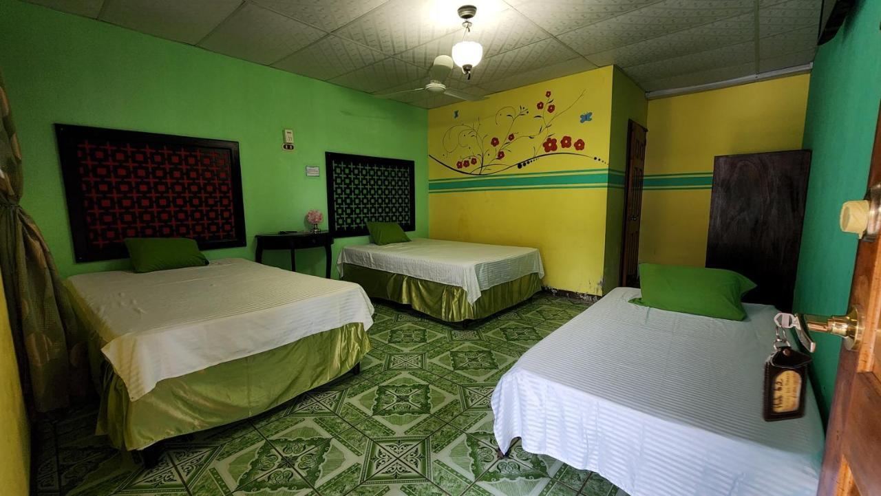 Hotel Y Restaurante Las Margaritas Perquín Kültér fotó