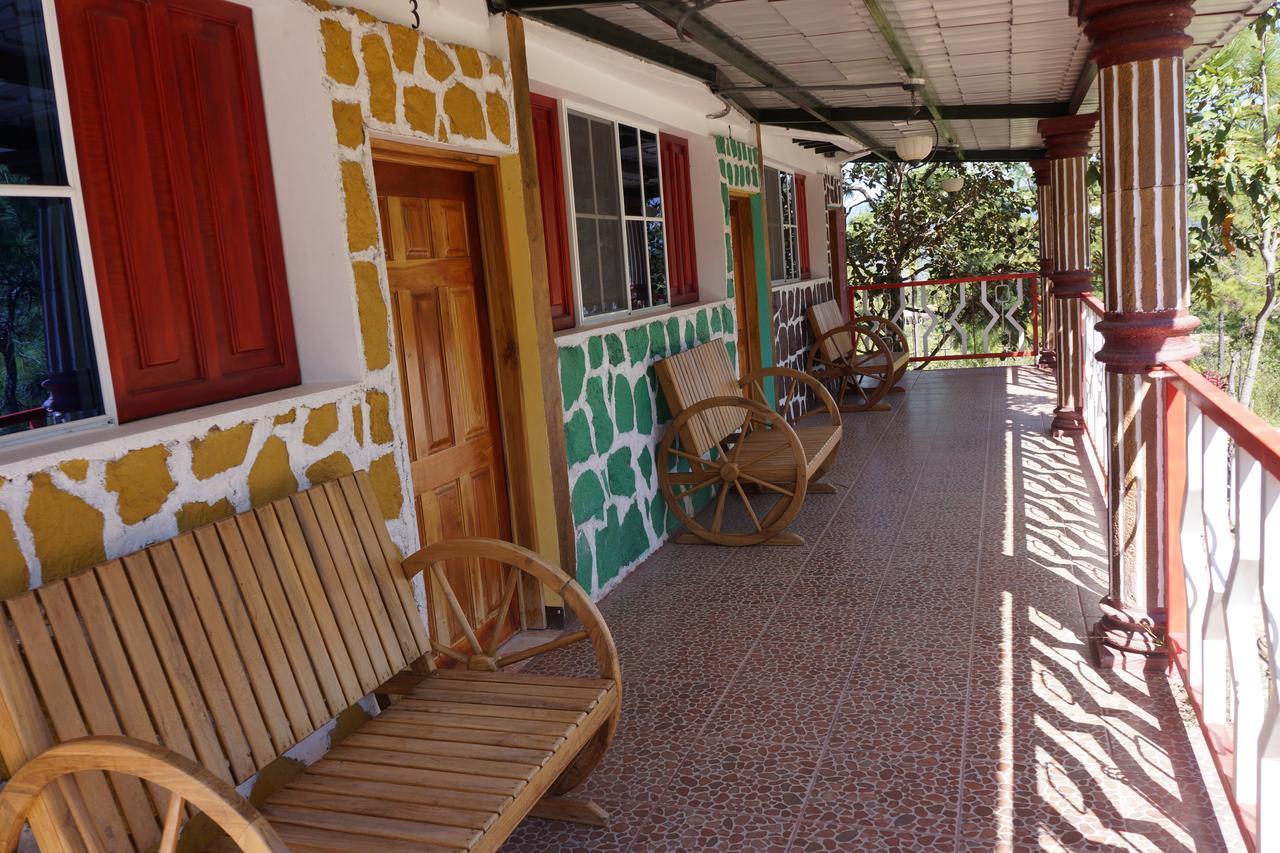 Hotel Y Restaurante Las Margaritas Perquín Kültér fotó